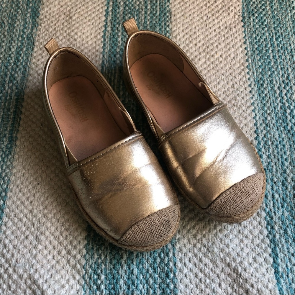 Sweet Gold Sneaker - OshKosh B’gosh - size 11M